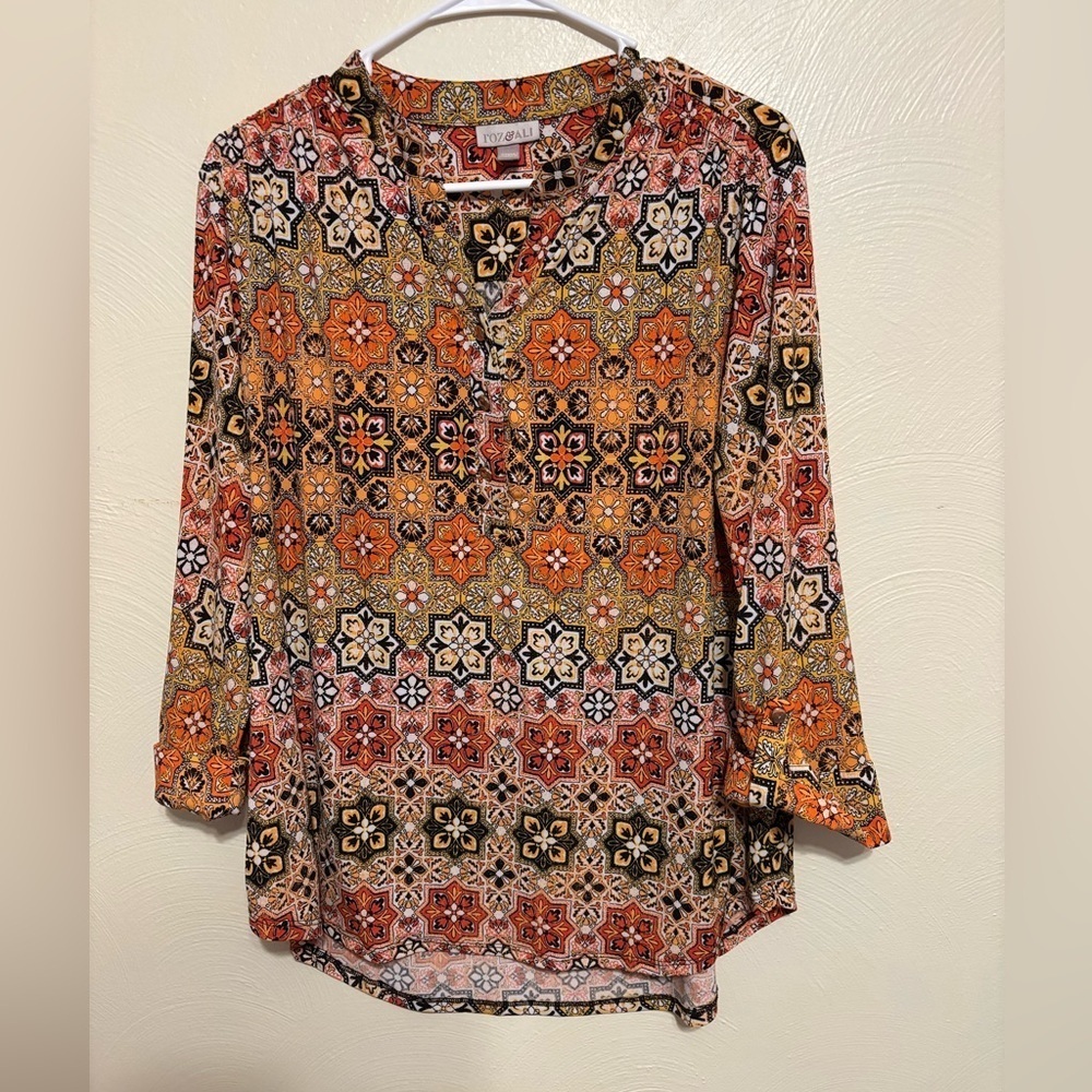 Roz & Ali Vibrant Geometric Blouse